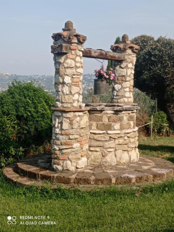 Casalustro Villa Citta Sant'Angelo Exteriör bild